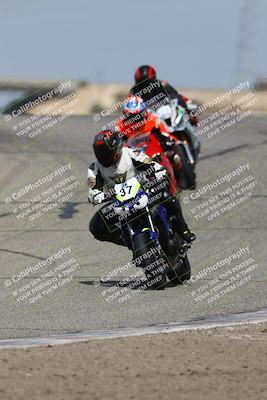 media/Mar-22-2025-TrackDaz (Sat) [[0456df0c41]]/Group B/Session 3 (Outside Grapevine)/